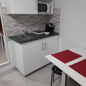  Apartament Your Independent With Parking